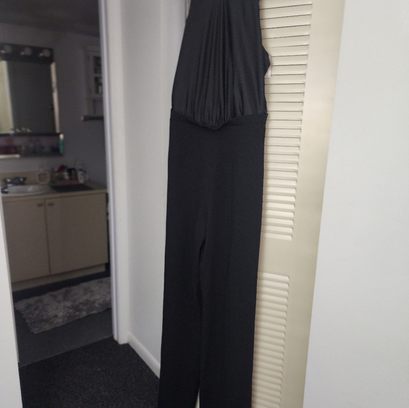 Women jump suit - Picture 2 of 12